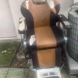 barber chairs 