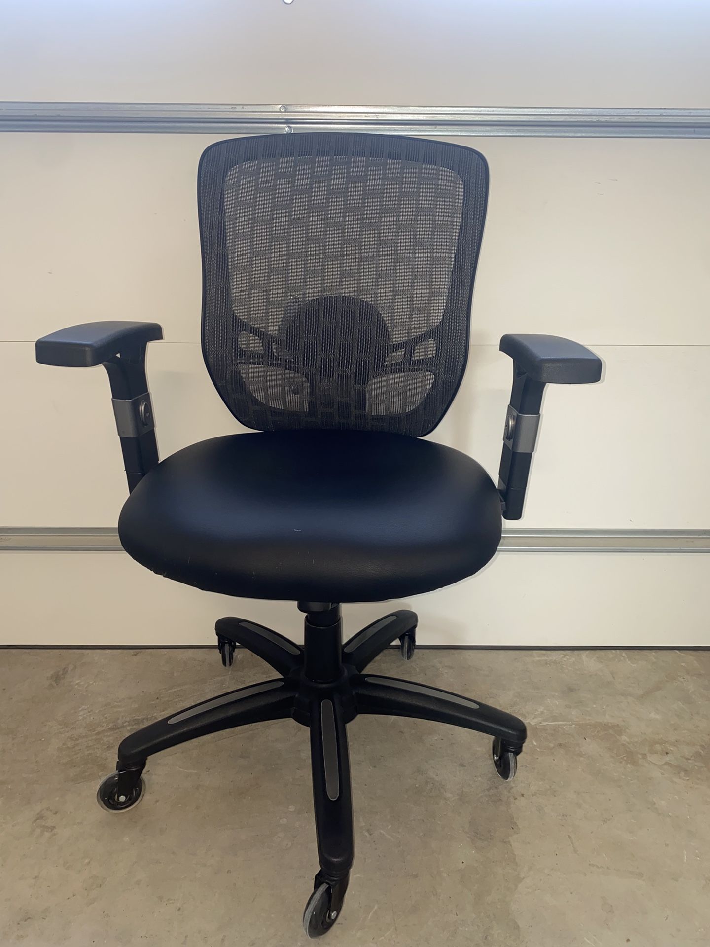 Rolling Office Chair