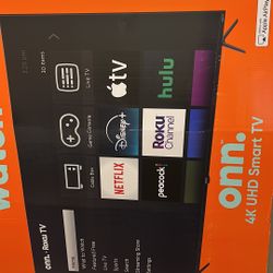 Roku TV 4K Diagonal: 69.5 Inch