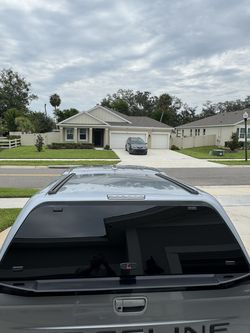 Leer topper 100xl for a Honda Ridgeline Silver