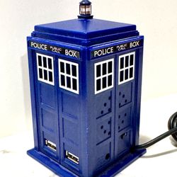 Doctor Who TARDIS 4-Port USB Hub – Police Box Light & Sound – Works! 