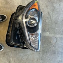2017-2019 Kia Niro Headlight Assembly 