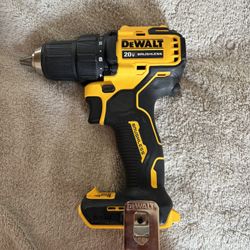 Dewalt Atomic 20V Drill