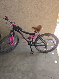 Genesis Maeve Montain Bike 26x2 good condition