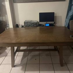 Dinning Table 