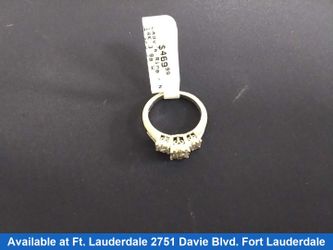 Women's Ring - White Gold 14k (.585) 3.9 grams Size 6