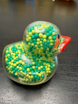 Toy rubber duck squishy