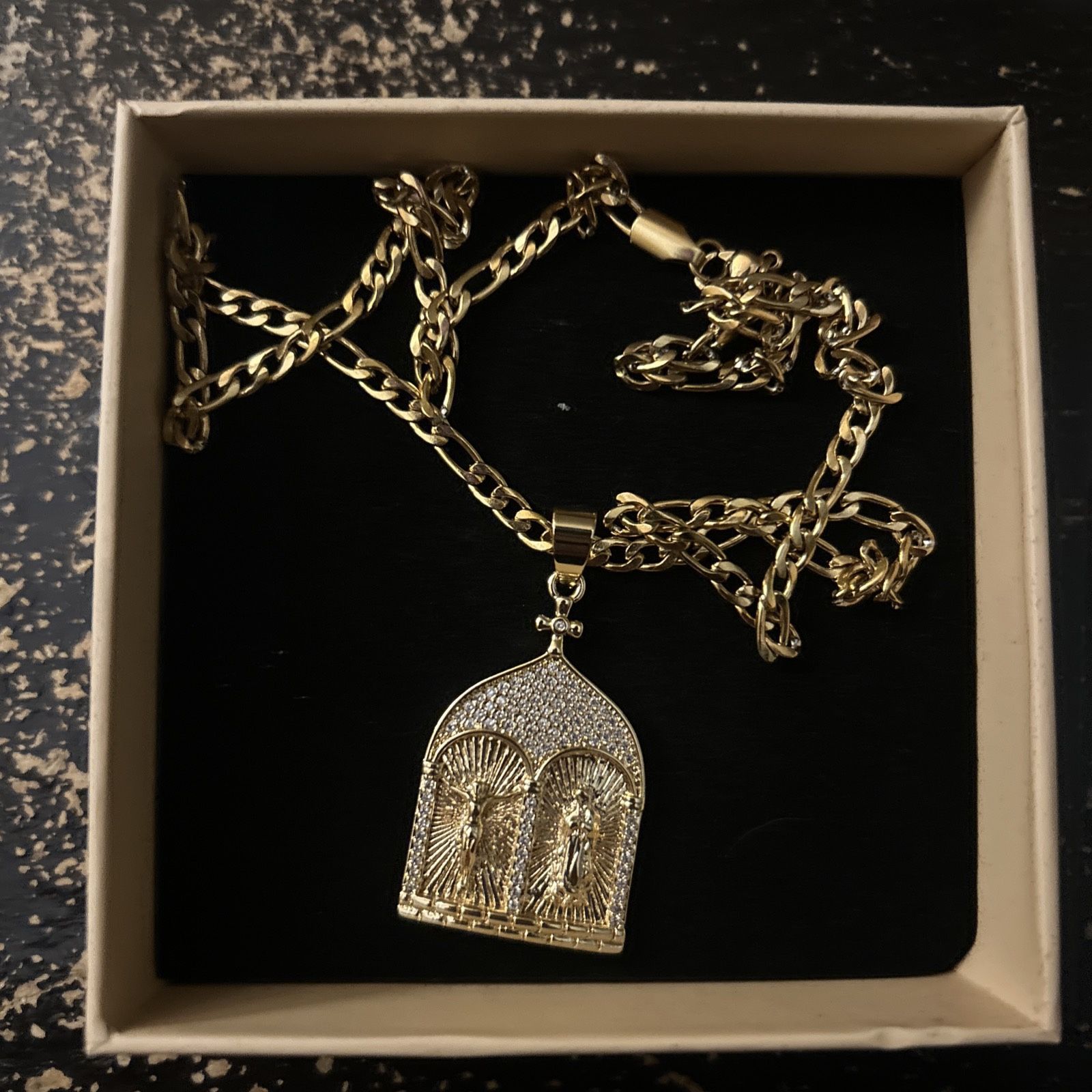 14k Gold Plated Cubic-Zirconia Jesus Pendant W/ Plated 20in Franco Chain