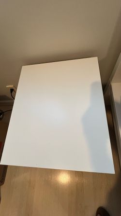 Set of two night stands with drawer