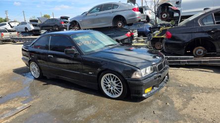 1996 BMW 328 E36PARTING OUT PARTS FOR SALE PARTES