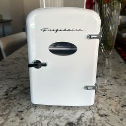 frigidaire Portable Refrigerator dc