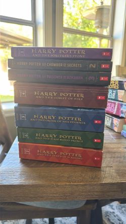 Harry Potter Book Series (1-7)