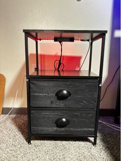 Bedroom furniture set