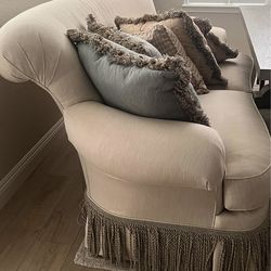 Thomasville Villa Soleil sofa