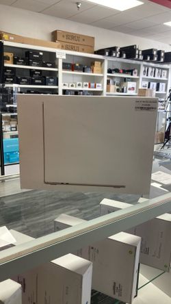 Apple 15” MacBook Air 16 MB/256 GB 