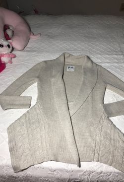 Sweater to girls size 8/10