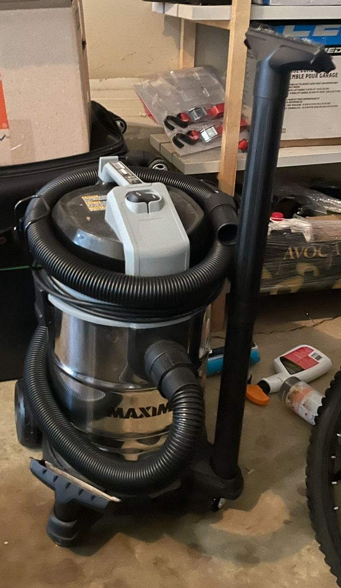 MAXIMUM Stainless Steel Wet Dry Vacuum