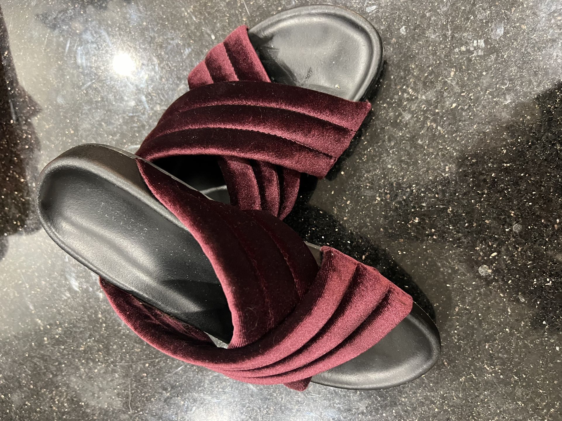 Barney New York Velvet sandals flip flops