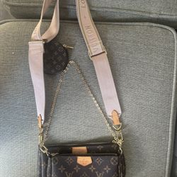 Louis Vuitton Purse