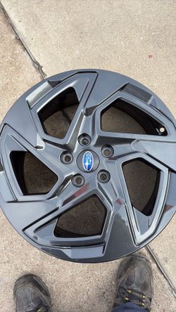 18x7 Subaru wheels 4 used