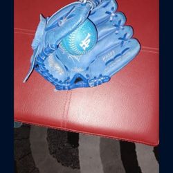 RH Throw Dodger blue.t-ball Glove 9.5 inch.