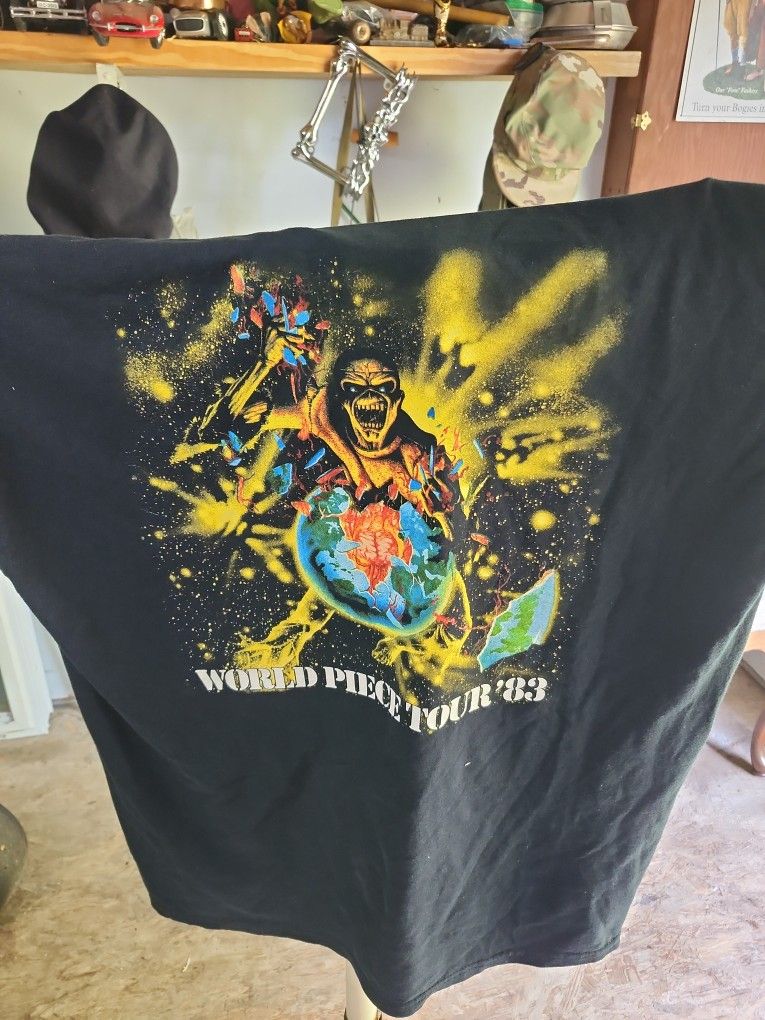 Rare 1983 Iron Maiden Piece Of Mind (XL)