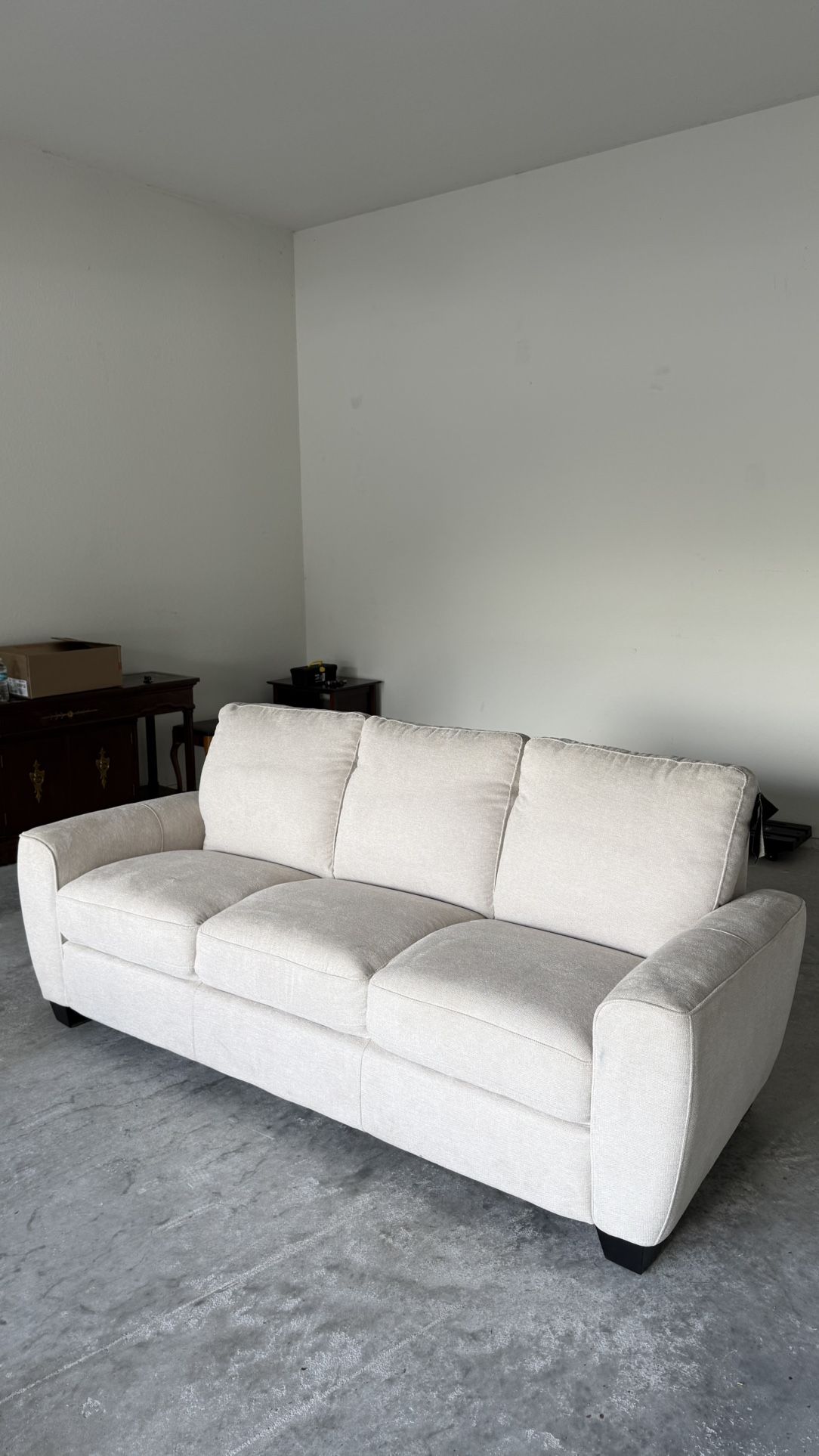 Stylish & Comfy 3-Seat Sofa - Neutral Beige Design