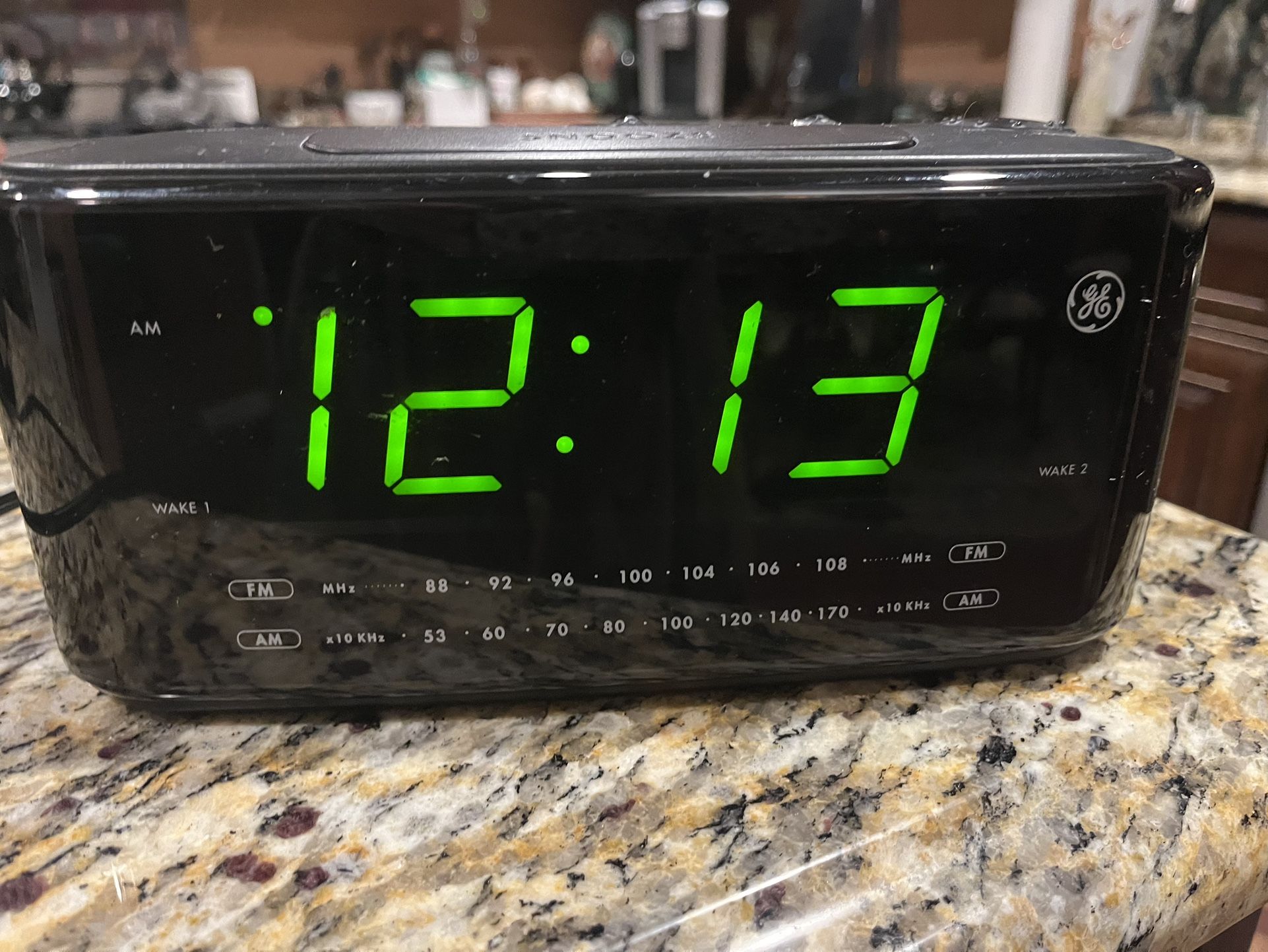 GE 7-4852A Large Display Radio Dual Alarm Clock