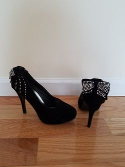 Women's Black High Heel Shoes- Size 8.5