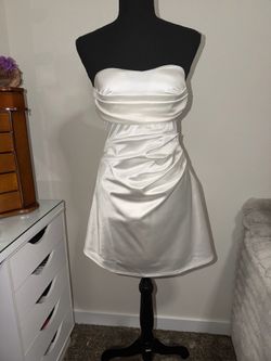 Brand New Windsor Strapless Satin Mini Dress in White Size Medium