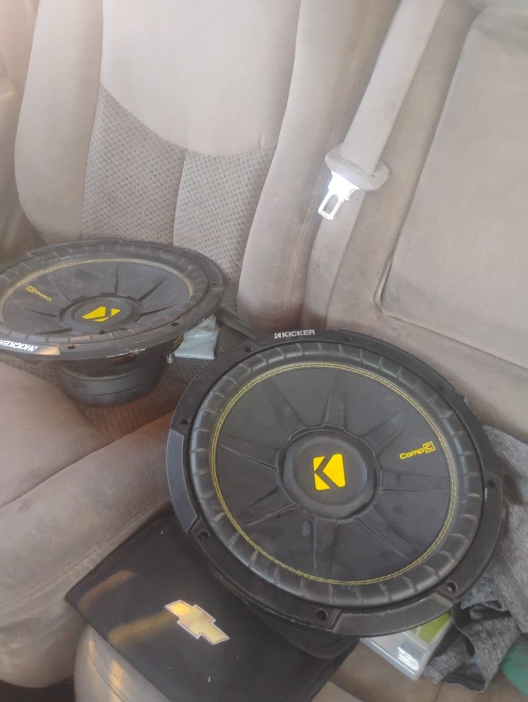 2 12" Kicker Subwoofers