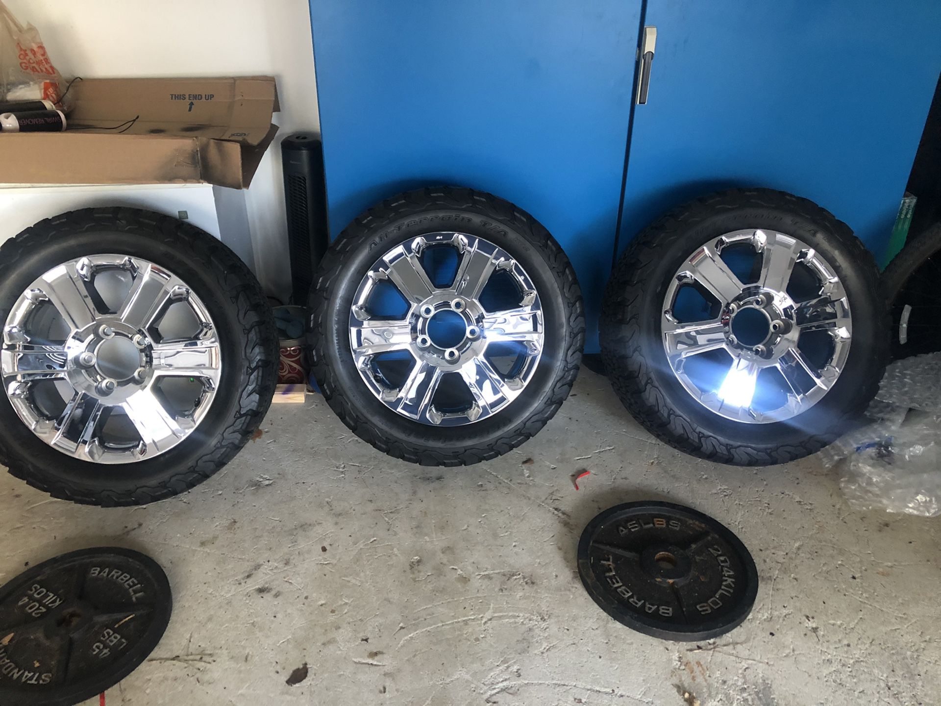 20inch chrome rims and tires Toyota Tundra