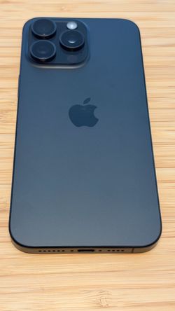 iPhone 15 Pro Max 256GB Unlocked Black Titanium
