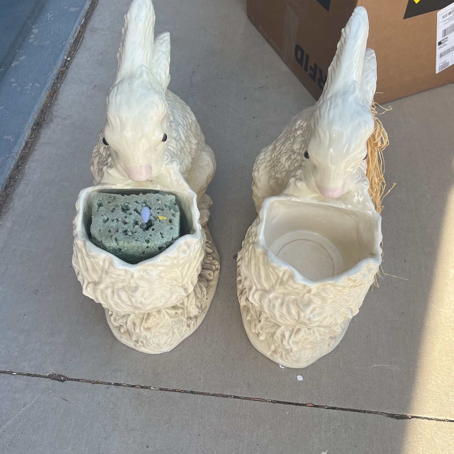 Vintage Ceramic Bunny Cabbage Flower Pot
