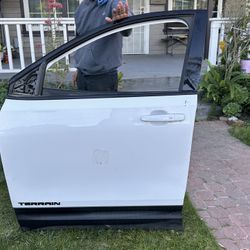 3018-2024 GMC TERRAIN FRONT DOOR 👉👉ASK FOR PRICE 