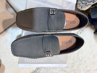 GUESS Gray Loafers – Size 9.5