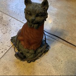 Unique Vintage Cat Lamp