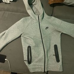 Gray Nike Tech Size Medium 