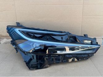 2023,2024,2025,2026 Toyota Prius Headlight Led/Foco Delantero LED Rh Passenger Oem,Original  Ask