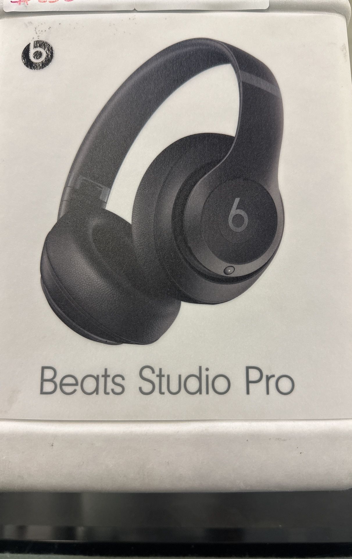 Beats Studio Pro