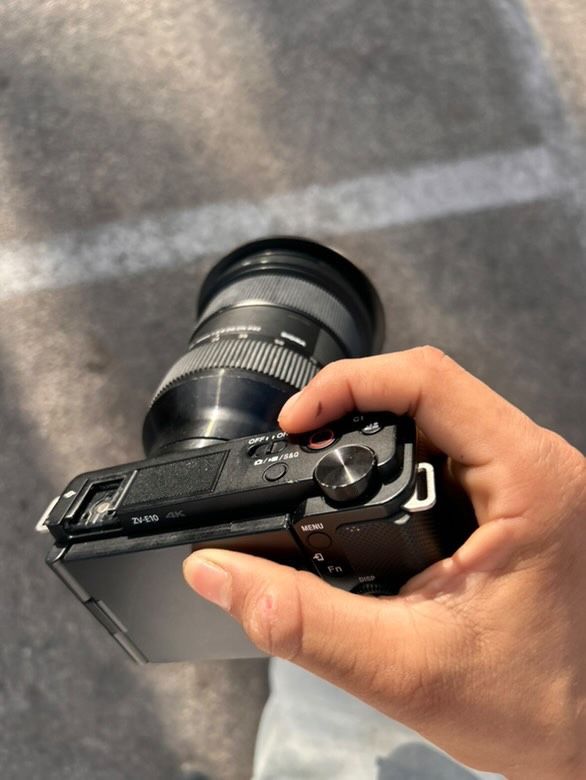ZV E10 & Sigma 24 70mm f/2.8