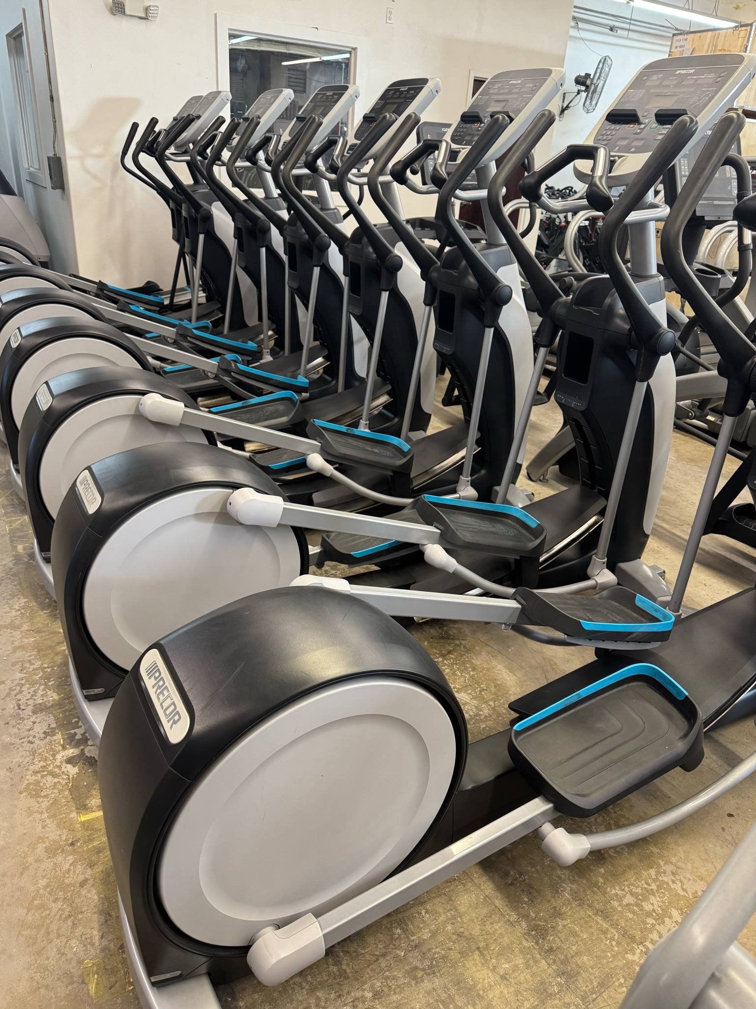 Precor EFX 800-18 Elliptical