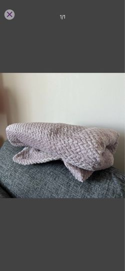 Light purple used blanket. Washed.