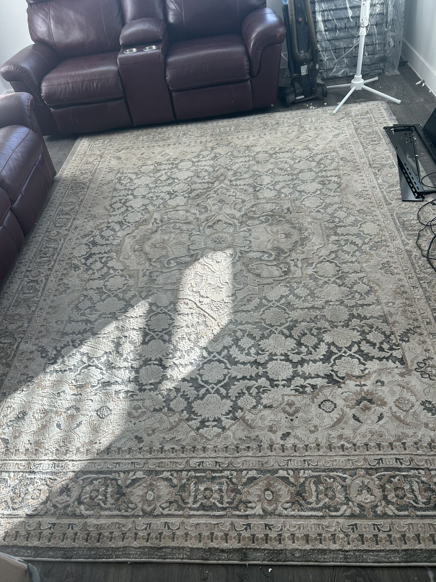 9x7ft Area Rug