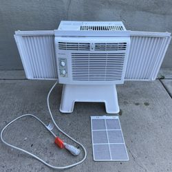 Frigidaire 5,000 BTU Window-Mounted Room Air Conditioner