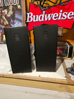 Set or martain logan speakers