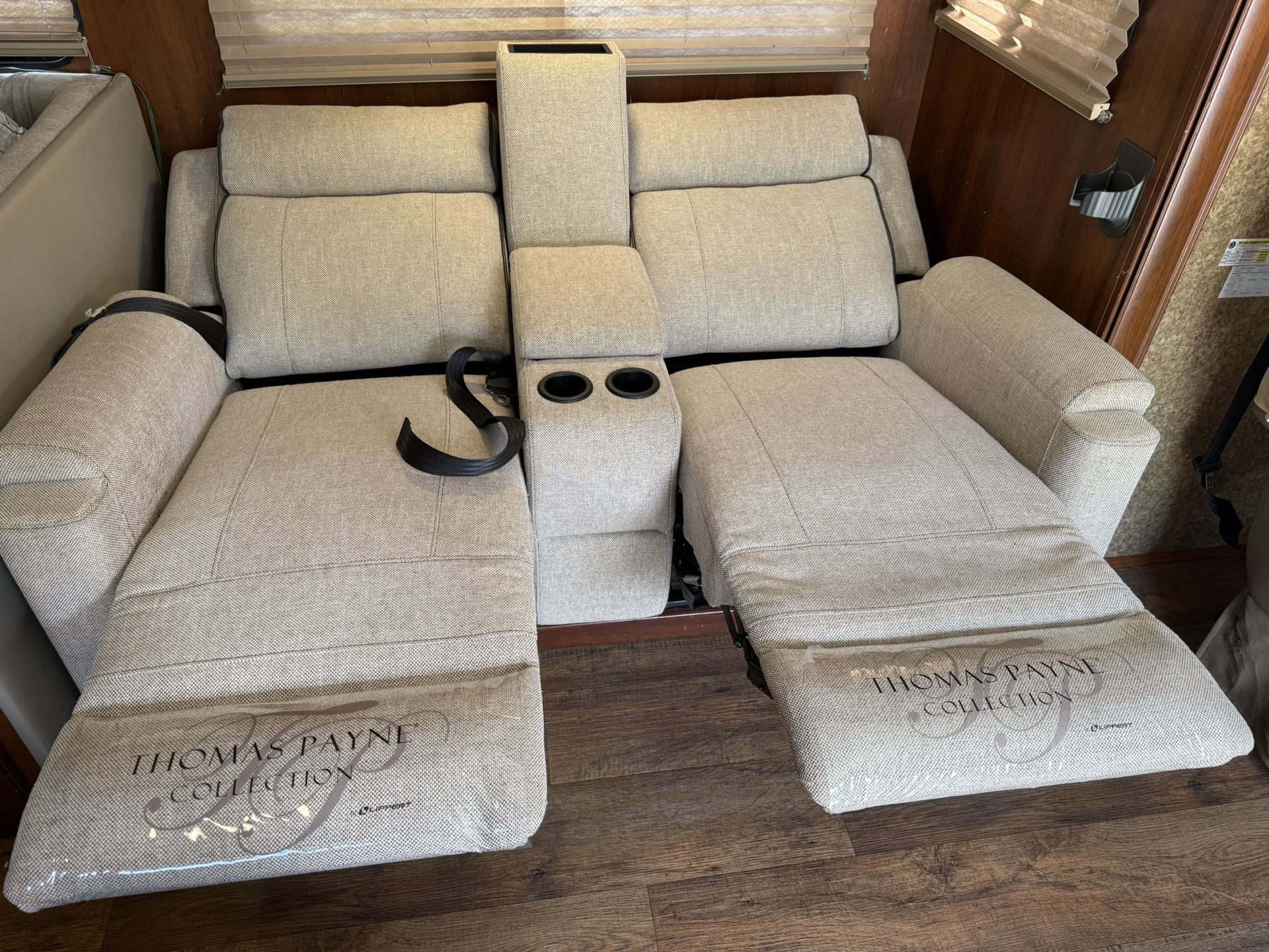 Double Recliner For RV