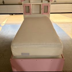 Girls Princess Twin Bed Set