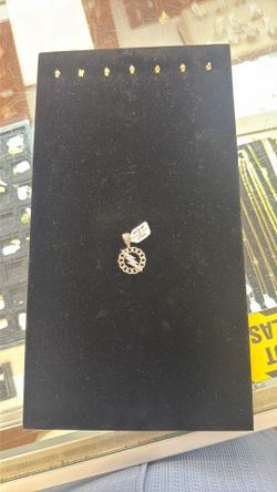 Pendant 50 Dias .50ctw 10kYG 5.7g
