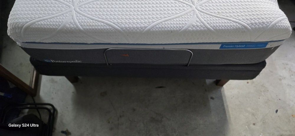 Tempur Pedic Adjustable Bed